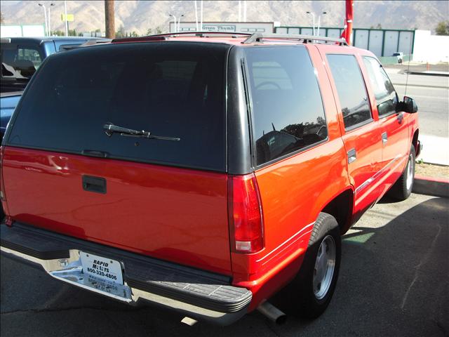 GMC Yukon 1998 photo 2