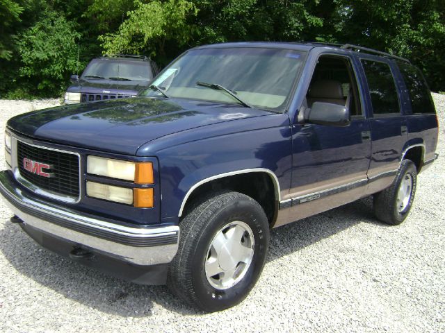 GMC Yukon 1998 photo 2