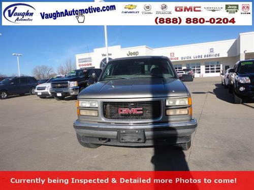 GMC Yukon 1998 photo 2