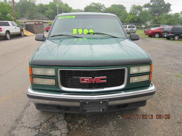 GMC Yukon 1999 photo 2