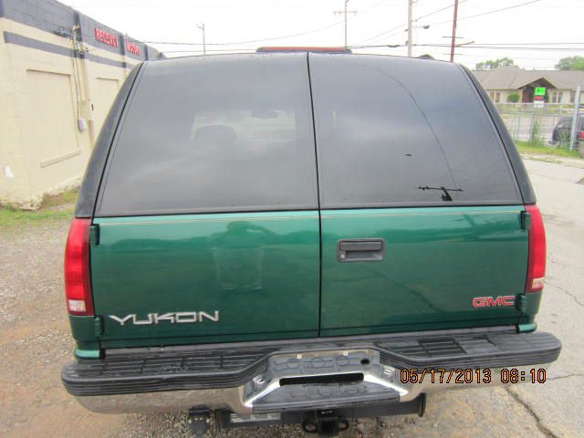 GMC Yukon 1999 photo 4