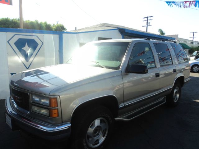 GMC Yukon 1999 photo 1