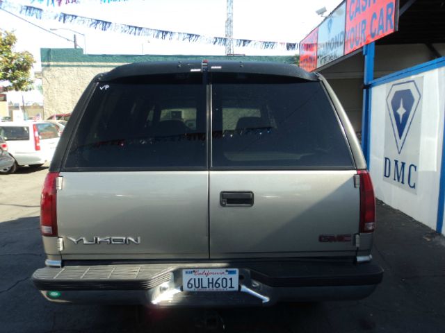 GMC Yukon 1999 photo 4