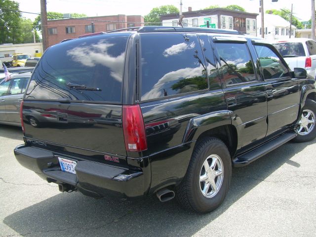 GMC Yukon 1999 photo 8