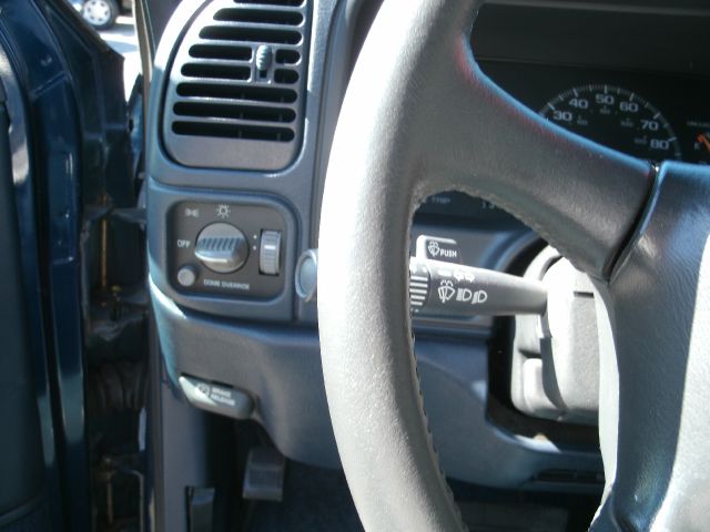 GMC Yukon 1999 photo 6