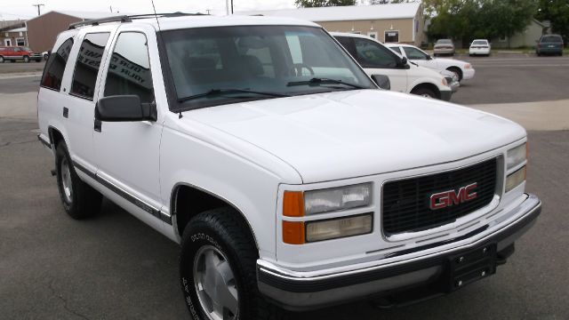 GMC Yukon 1999 photo 3