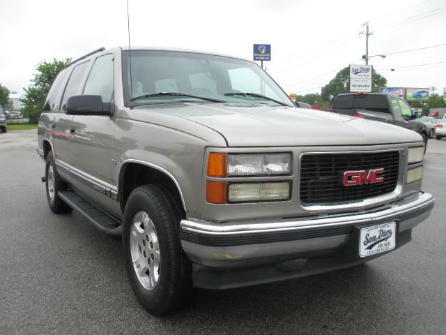 GMC Yukon 1999 photo 16