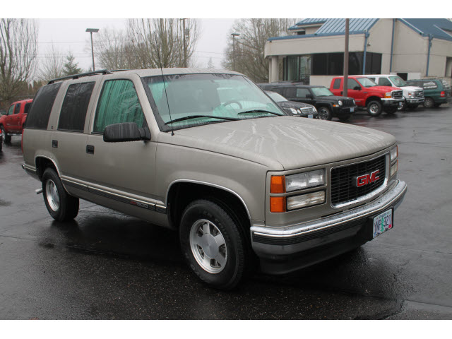 GMC Yukon 1999 photo 1