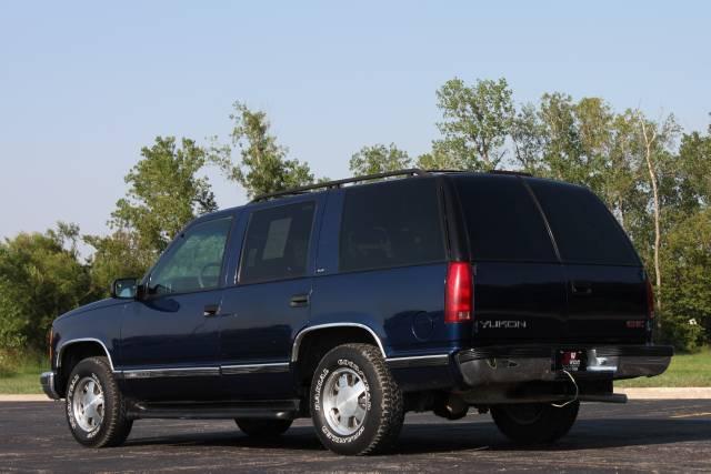 GMC Yukon 1999 photo 4