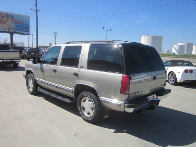 GMC Yukon 1999 photo 11