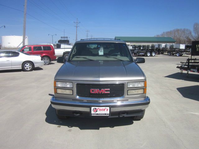 GMC Yukon 1999 photo 2