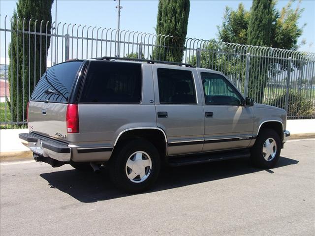 GMC Yukon 1999 photo 2