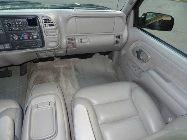 GMC Yukon 1999 photo 61