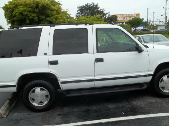 GMC Yukon 1999 photo 5