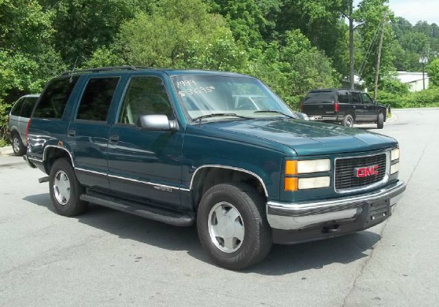 GMC Yukon 1999 photo 1