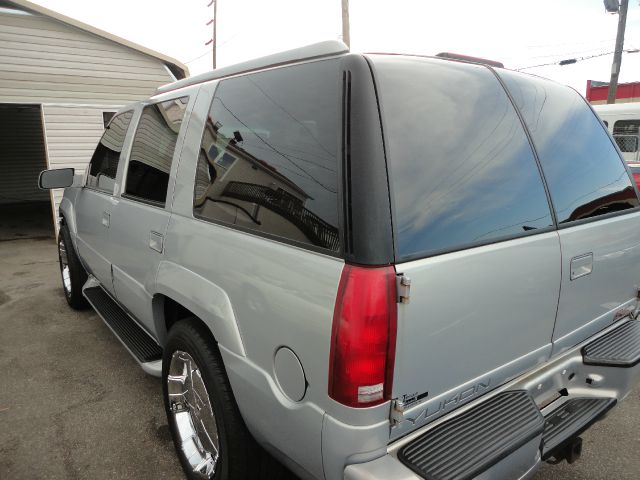 GMC Yukon 1999 photo 4