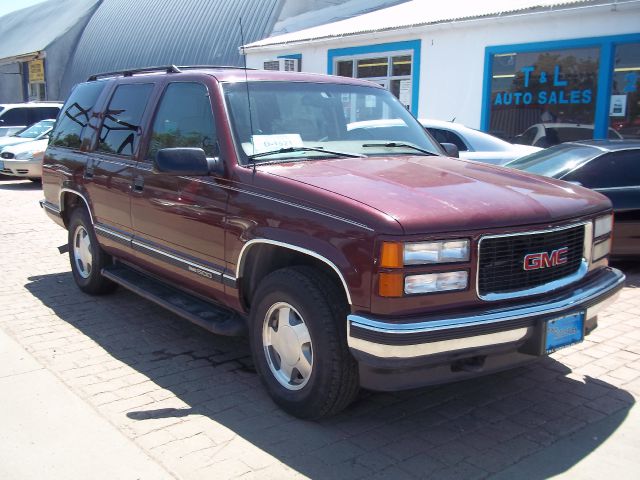 GMC Yukon 1999 photo 2