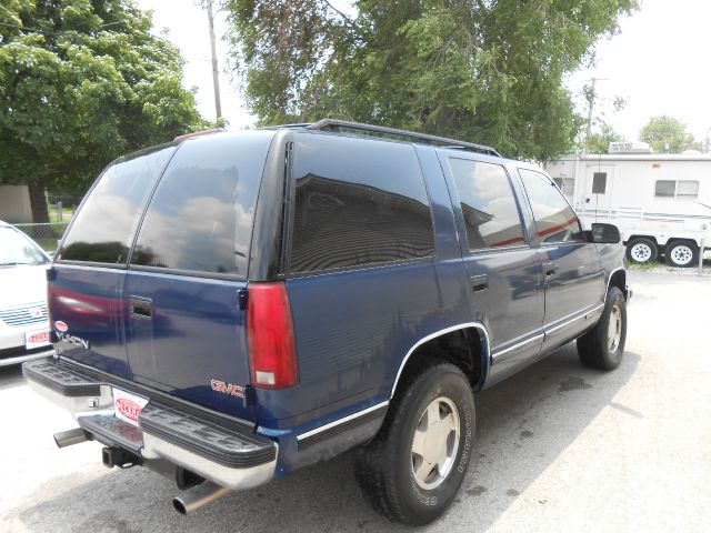 GMC Yukon 1999 photo 9