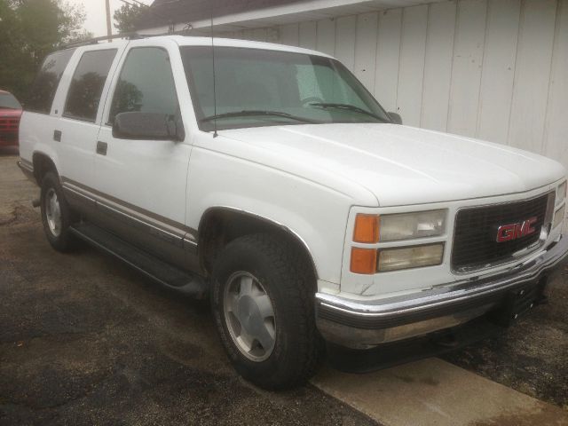 GMC Yukon 1999 photo 1