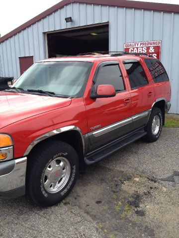 GMC Yukon 2000 photo 1