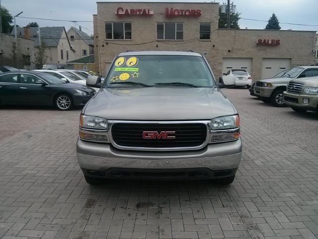 GMC Yukon 2000 photo 1