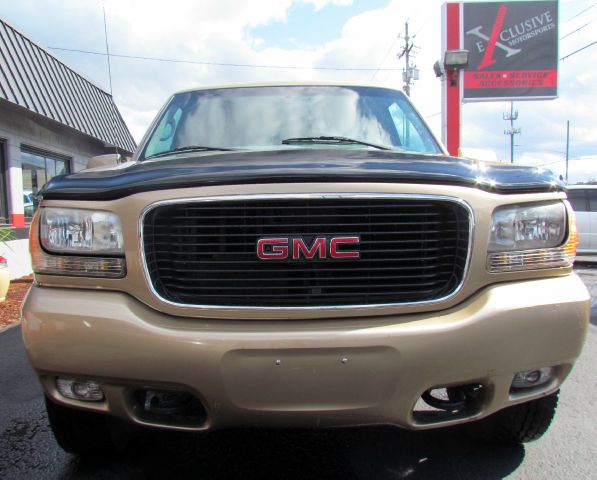 GMC Yukon 2000 photo 1