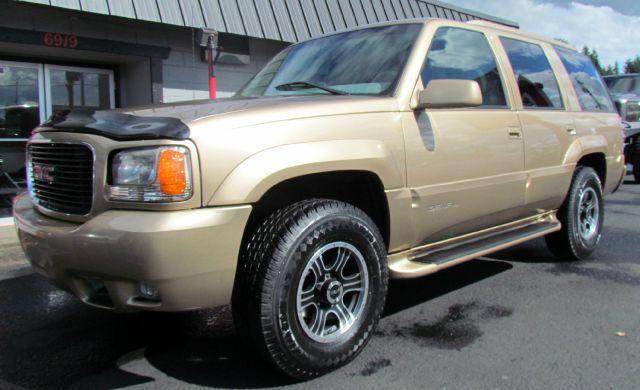 GMC Yukon 2000 photo 4