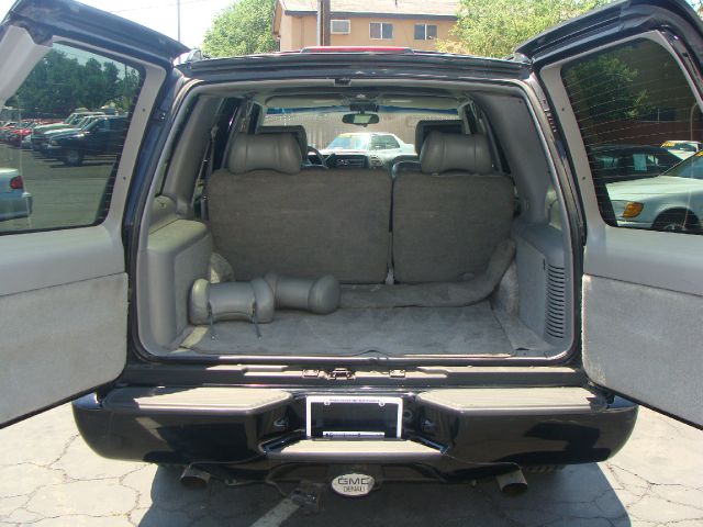 GMC Yukon 2000 photo 4