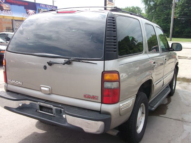 GMC Yukon 2000 photo 5