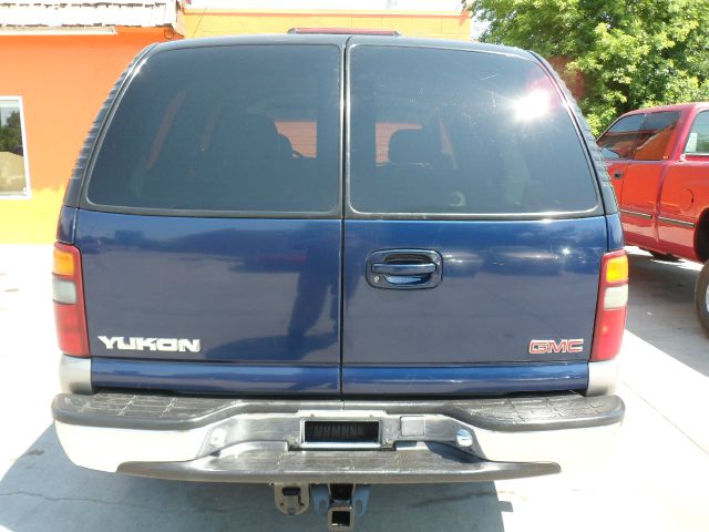 GMC Yukon 2000 photo 4