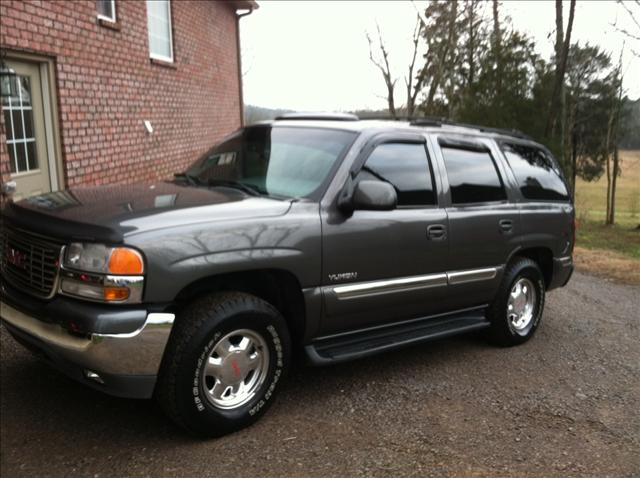 GMC Yukon 2000 photo 1