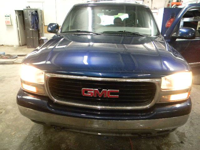 GMC Yukon 2000 photo 1