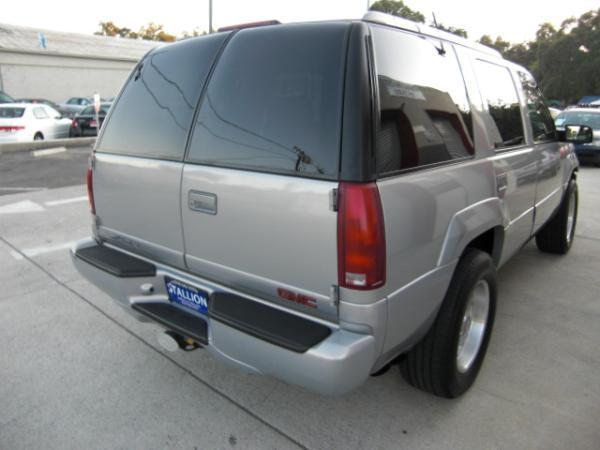 GMC Yukon 2000 photo 4