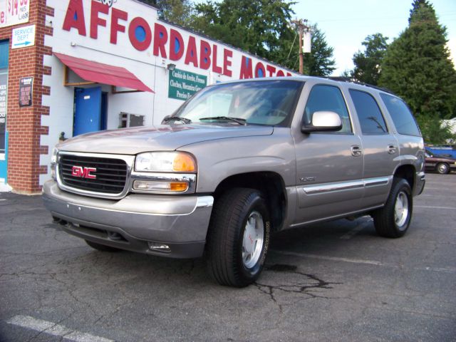 GMC Yukon 2000 photo 3