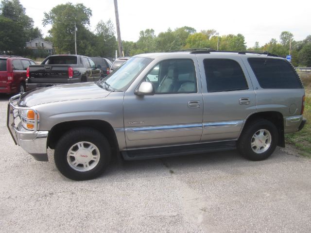 GMC Yukon 2000 photo 3