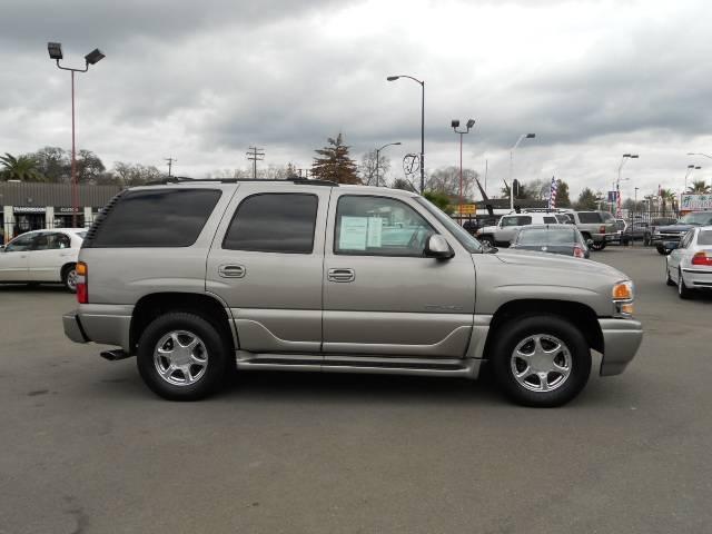 GMC Yukon Sport Utility Pickup 4D Sport Utility