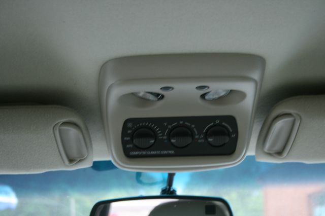 GMC Yukon 2001 photo 24