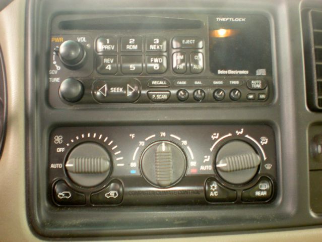 GMC Yukon 2001 photo 5