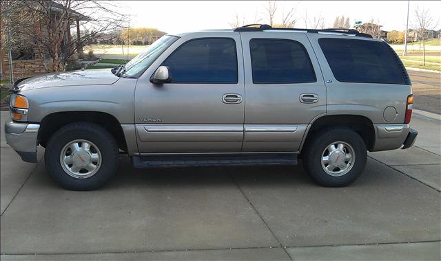 GMC Yukon 2001 photo 1