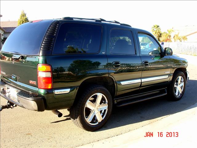 GMC Yukon 2001 photo 1