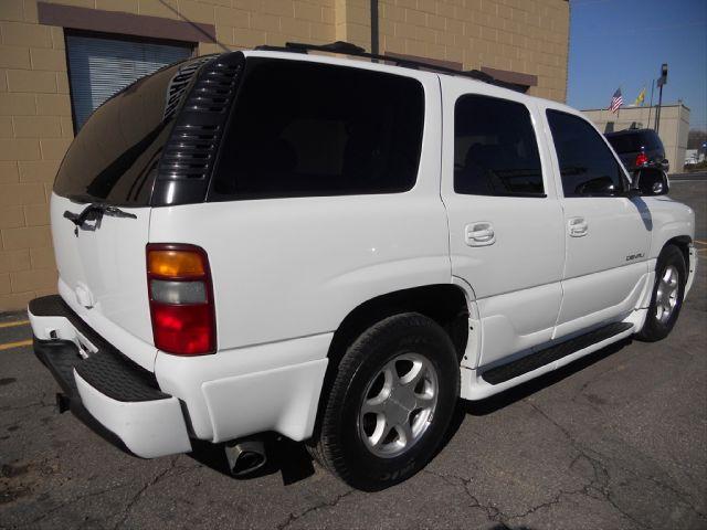 GMC Yukon 2001 photo 4