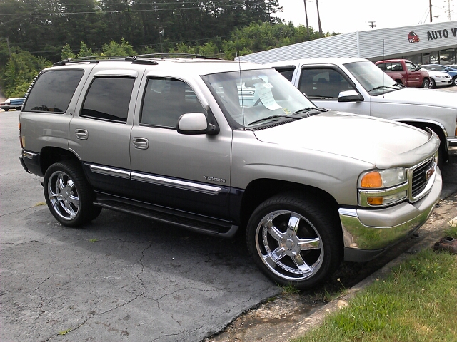 GMC Yukon 2001 photo 1