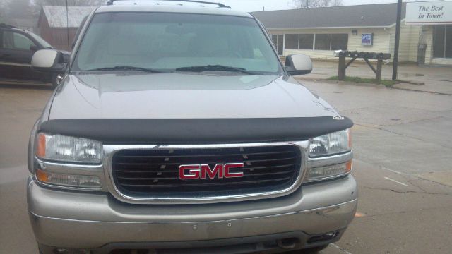 GMC Yukon 2001 photo 2