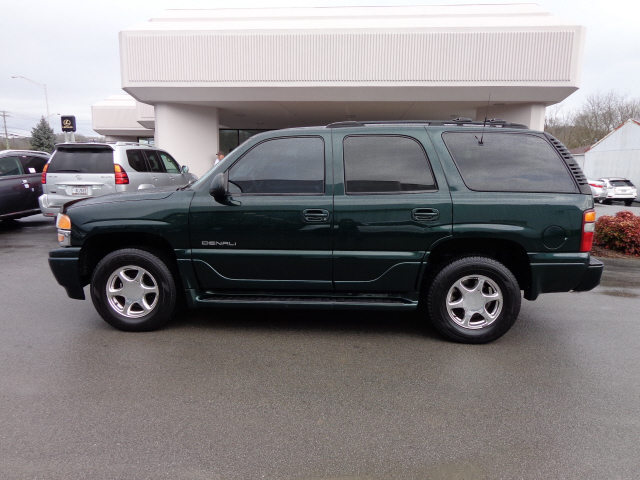 GMC Yukon 2001 photo 1