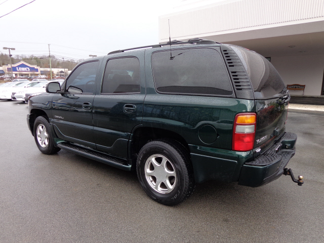 GMC Yukon 2001 photo 2