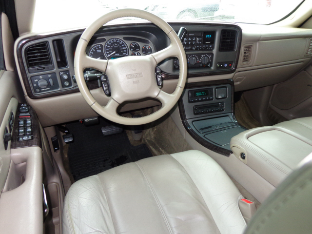 GMC Yukon 2001 photo 5