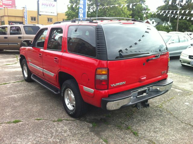 GMC Yukon 2001 photo 3