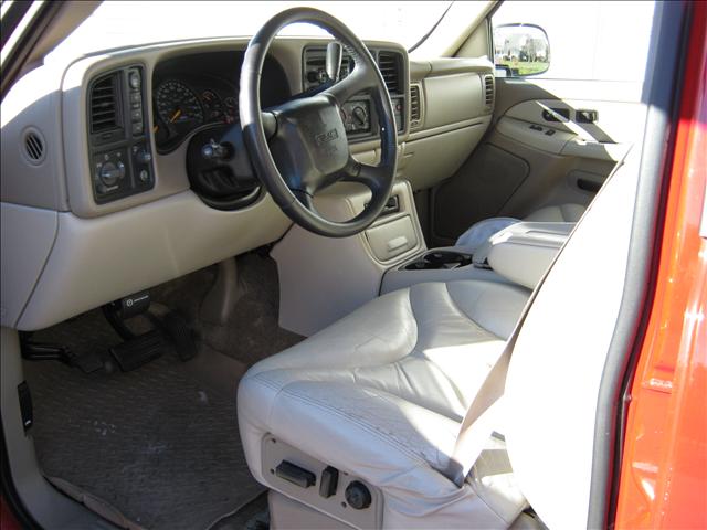 GMC Yukon 2001 photo 3