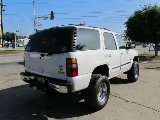 GMC Yukon 2002 photo 3