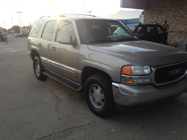 GMC Yukon 2002 photo 1